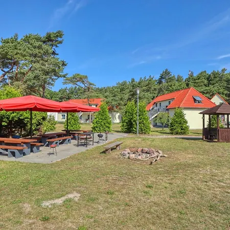3 Bedroom Amazing In Appartement Altenkirchen (Mecklenburg-Vorpommern)