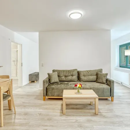 Appartement 3 Bedroom Amazing In Altenkirchen (Mecklenburg-Vorpommern)
