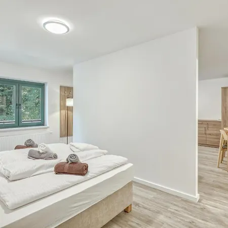 3 Bedroom Amazing In Altenkirchen (Mecklenburg-Vorpommern)