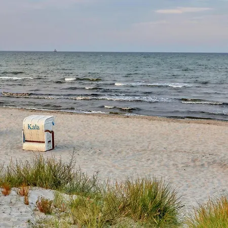 3 Bedroom Amazing In Appartement Altenkirchen (Mecklenburg-Vorpommern)